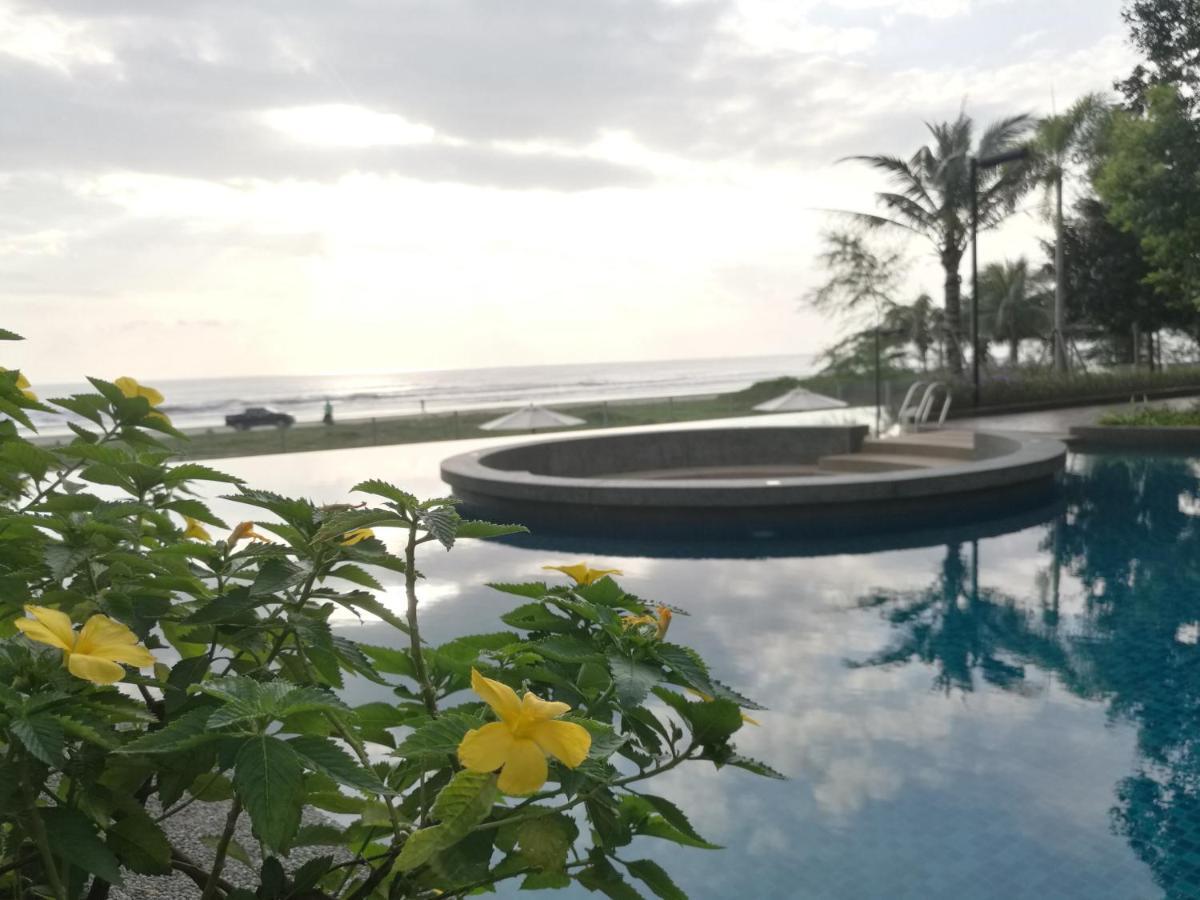Timur Bay Seafront Residence Kuantan Exterior photo